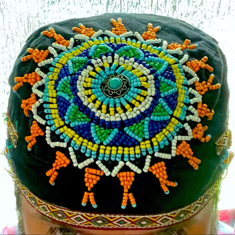 Skull cap, beaded, tie on